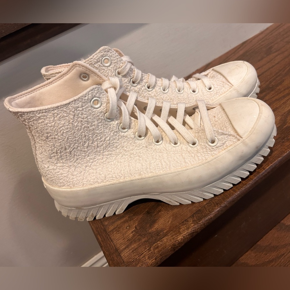 Women’s converse